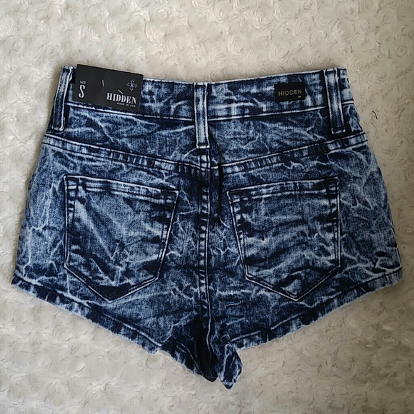 XS left! High waisted acid wash denim Jean shorts - Picture 2 of 4