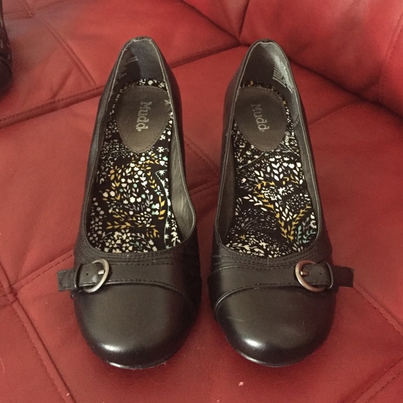 Flats-worn once