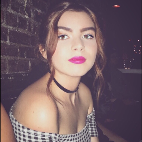 Meet your Posher, Devin - Picture 2 of 4