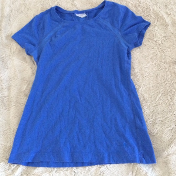 Danskin size 4-6 blue athletic tee