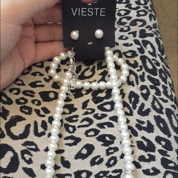 Pearl jewelry set