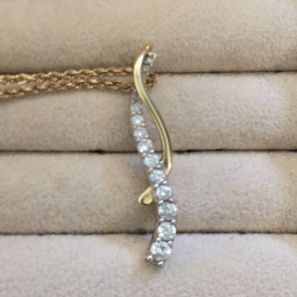 Kay jewelers 1CT  journey diamond Pendant