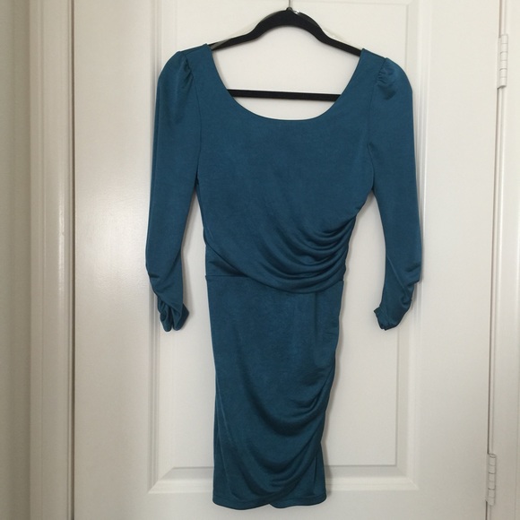 Foreign exchange 3/4 sleeve dress w/ open back
