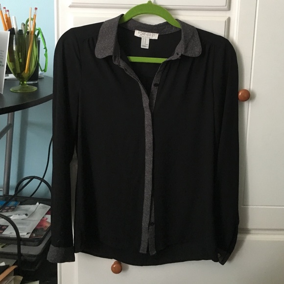 Black/cheetah accent  button up