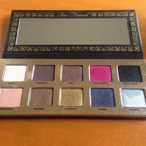Too faced pretty rebel