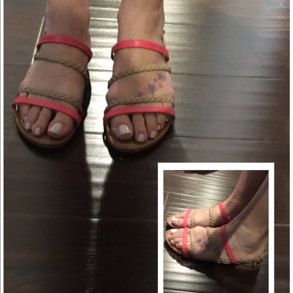 Sandals - Picture 4 of 4