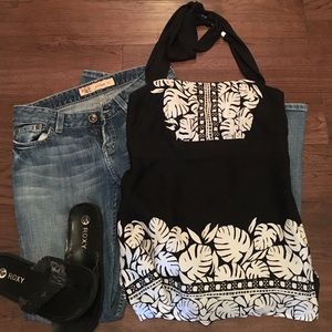 Summer prep with this adorable tie at neck halter