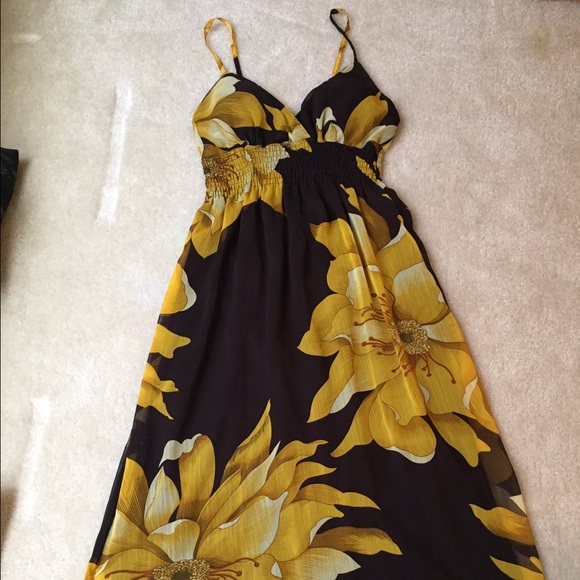 **sold**Petite maxi floral dress, only worn once.