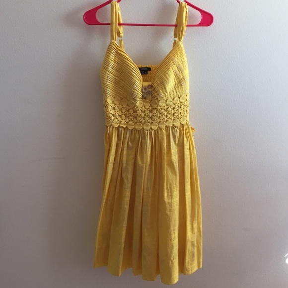 Dress - Picture 1 of 2