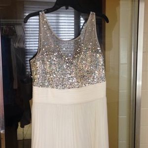 Camille La Vie White Flower Dress