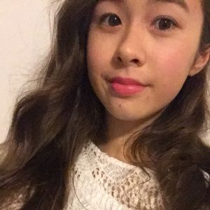 Meet your Posher, Chloe