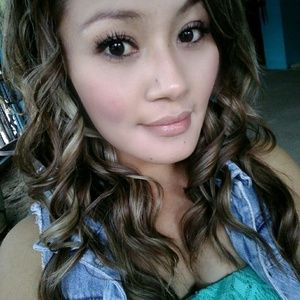 Meet your Posher, Yvonne