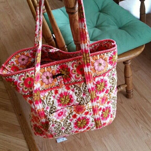 Vera Bradley tote