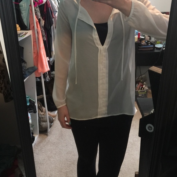 ‼️Sale‼️Sheer long sleeve Mudd shirt