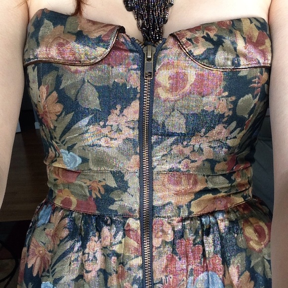 floral urban outfitters dress🌷