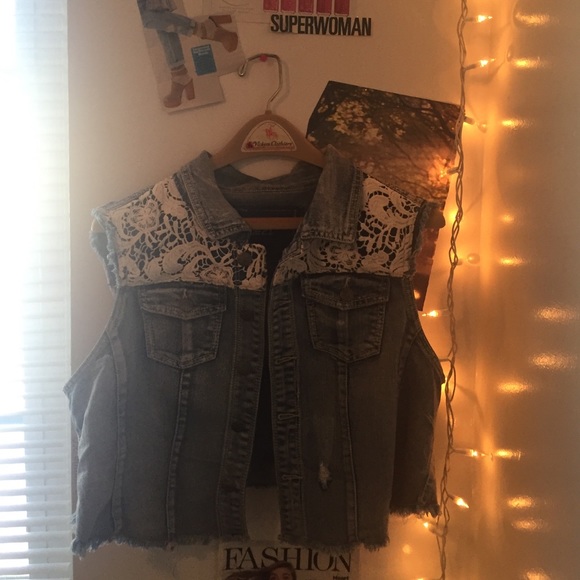 Distressed Light Demin Vest with Lace