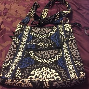 Vera bradley hipster crossbody in caterberry