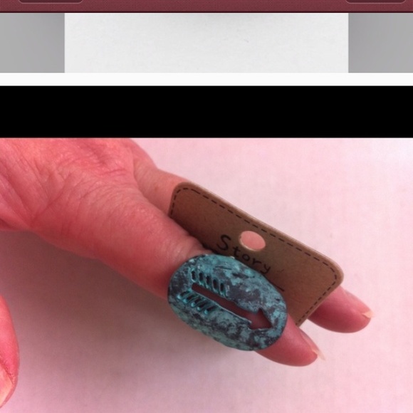 Arrow cut out ring with vintage copper patina. - Picture 3 of 3