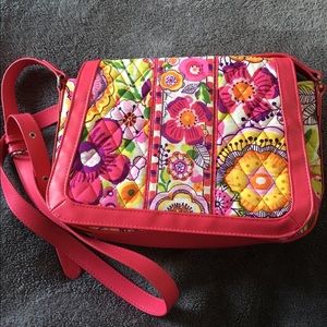 **Flash Sale!!** Vera Bradley Crossbody Handbag