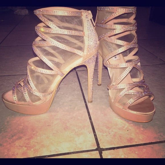 Steve Madden heels😩😍 - Picture 1 of 1