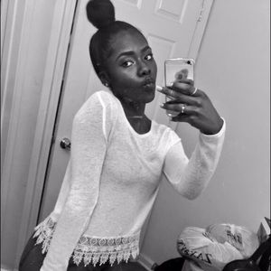 Meet your Posher, Sira