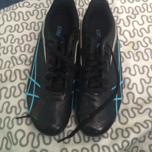 Track spikes