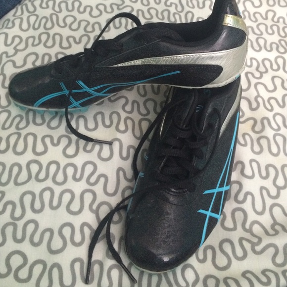 Track spikes - Picture 2 of 2