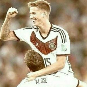 Meet your Posher, Alexandra