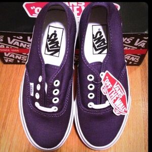 Women's Parachute Purple Vans Size 6 new with tags