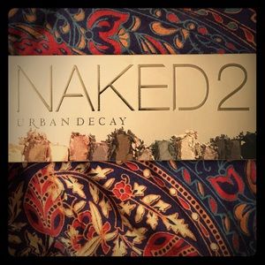 Urban Decay Naked 2 ✨