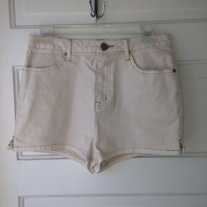 NWOT BDG high waisted white-Jean shorts
