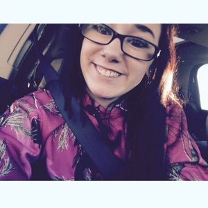 Meet your Posher, Kayla