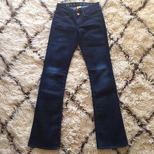 Earnest Sewn Midrise Bootcut Jeans 24