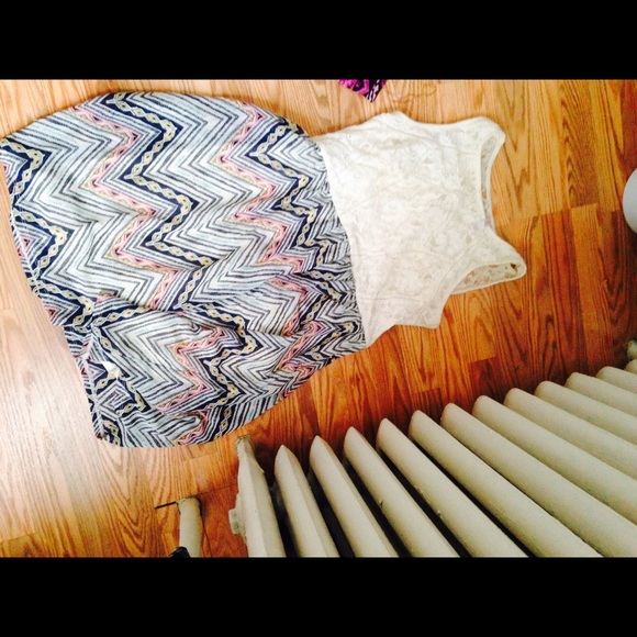 XXL dress. Lace too. Great to emphasize waist!