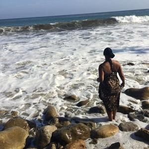 Meet your Posher, Leslie