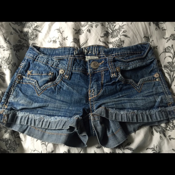 Hydraulic low rise shorts
