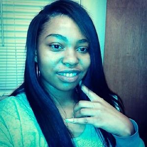 Meet your Posher, Onealia