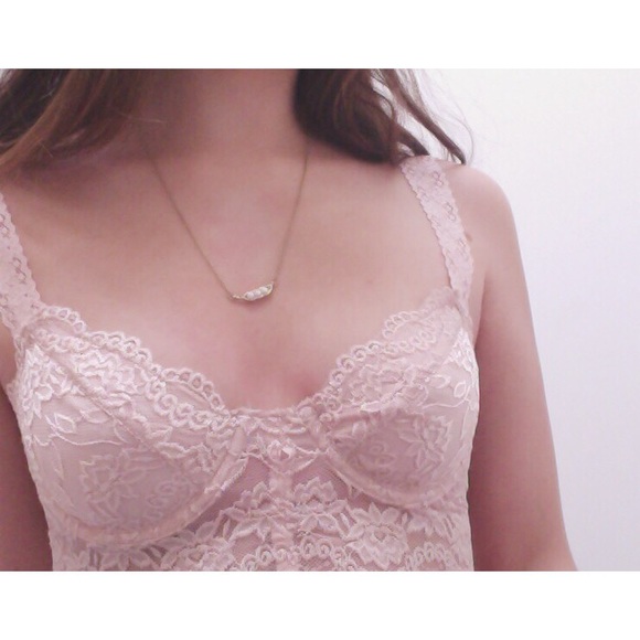 gold 3-peas-in-pod necklace