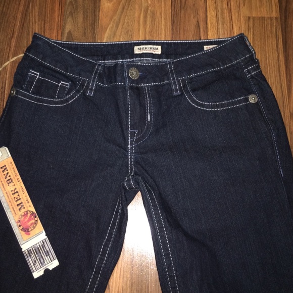 Hey guys, I'm selling these Mek Denim jeans! - Picture 2 of 4