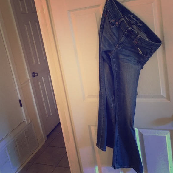 American Eagle Favorite Boyfriend jeans