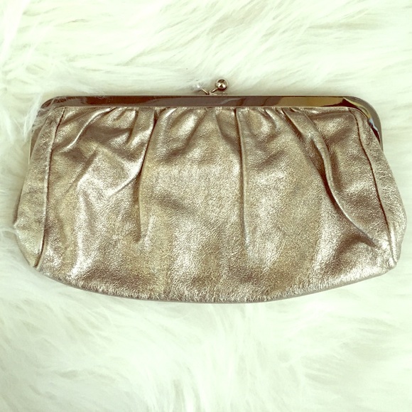 Express Metallic Clutch