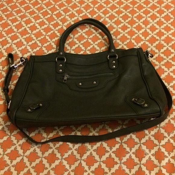 Black work tote