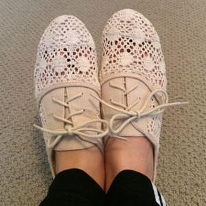 Cream crochet flats