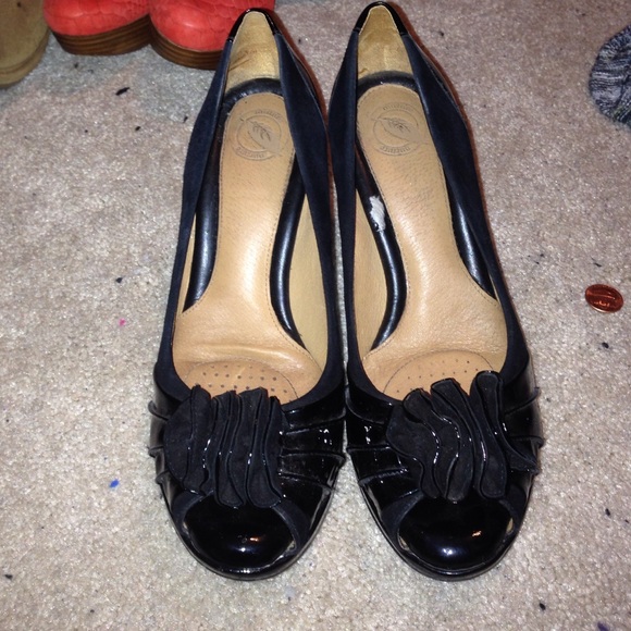 Peep toe heels