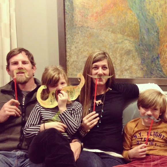 Hi there! I'm Kelsey โค๏ธ laughing, clothes & design - Picture 4 of 4