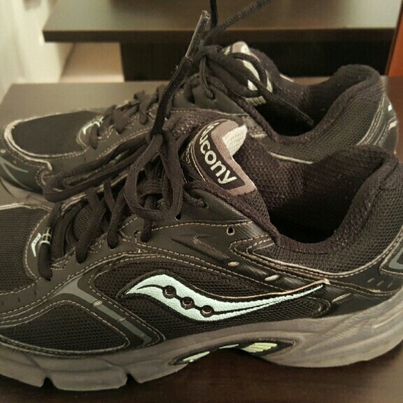 Ladies Saucony running shoes
