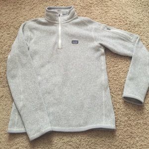 Light grey Patagonia pullover