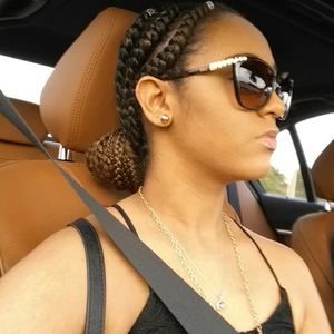 Meet your Posher, Alicia