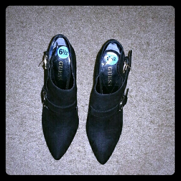 Great GUESS booties size 6.5