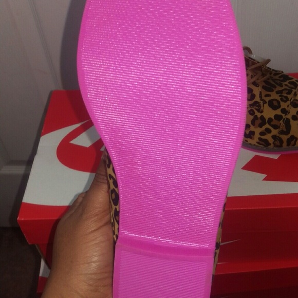 Leopard shoes - Picture 3 of 4